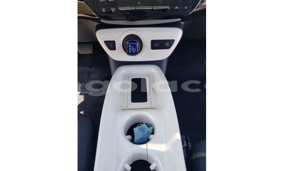 Buy Import Toyota Prius White Car in Import - Dubai in Bengo Province Buy Import Toyota Prius White Car in Import - Dubai in Bengo Province