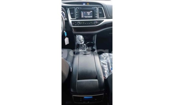 Comprar Importar Toyota Highlander Outro Carro em Import - Dubai em Bengo Province Comprar Importar Toyota Highlander Outro Carro em Import - Dubai em Bengo Province