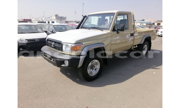 Buy Import Toyota Land Cruiser Beige Car in Import - Dubai in Bengo Province Buy Import Toyota Land Cruiser Beige Car in Import - Dubai in Bengo Province