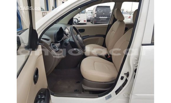 Comprar Importar Hyundai i10 Branco Carro em Import - Dubai em Bengo Province Comprar Importar Hyundai i10 Branco Carro em Import - Dubai em Bengo Province