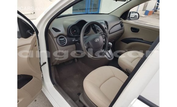 Comprar Importar Hyundai i10 Branco Carro em Import - Dubai em Bengo Province Comprar Importar Hyundai i10 Branco Carro em Import - Dubai em Bengo Province