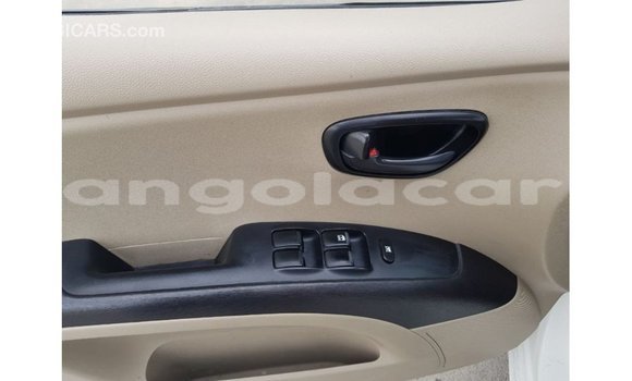 Comprar Importar Hyundai i10 Branco Carro em Import - Dubai em Bengo Province Comprar Importar Hyundai i10 Branco Carro em Import - Dubai em Bengo Province