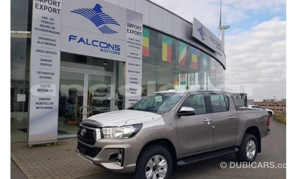 Buy Import Toyota Hilux Other Car in Import - Dubai in Bengo Province Buy Import Toyota Hilux Other Car in Import - Dubai in Bengo Province