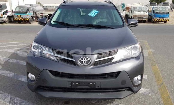 Comprar Importar Toyota RAV4 Outro Carro em Import - Dubai em Bengo Province Comprar Importar Toyota RAV4 Outro Carro em Import - Dubai em Bengo Province