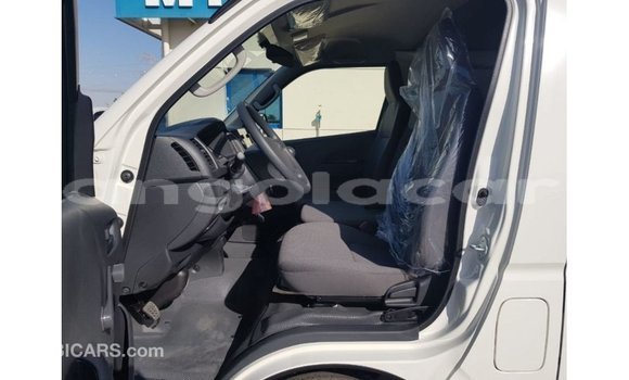 Buy Import Toyota Hiace White Car in Import - Dubai in Bengo Province Buy Import Toyota Hiace White Car in Import - Dubai in Bengo Province