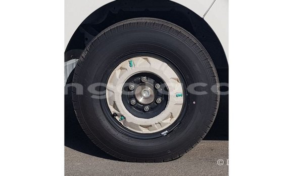 Buy Import Toyota Hiace White Car in Import - Dubai in Bengo Province Buy Import Toyota Hiace White Car in Import - Dubai in Bengo Province