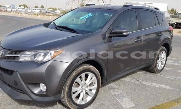 Comprar Importar Toyota RAV4 Outro Carro em Import - Dubai em Bengo Province Comprar Importar Toyota RAV4 Outro Carro em Import - Dubai em Bengo Province
