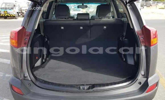 Comprar Importar Toyota RAV4 Outro Carro em Import - Dubai em Bengo Province Comprar Importar Toyota RAV4 Outro Carro em Import - Dubai em Bengo Province