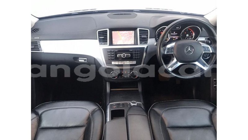 Big with watermark mercedes benz gle bengo province import dubai 7596