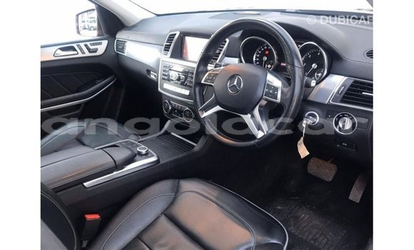 Comprar Importar Mercedes-Benz GLE Preto Carro em Import - Dubai em Bengo Province Comprar Importar Mercedes-Benz GLE Preto Carro em Import - Dubai em Bengo Province