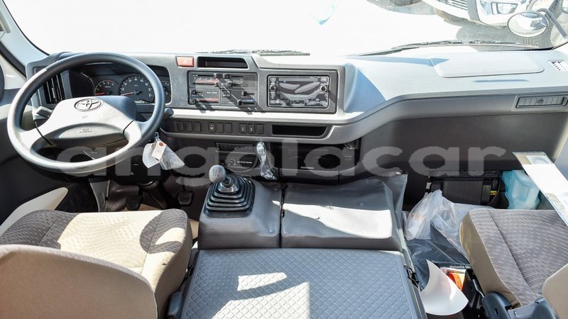 Big with watermark toyota coaster bengo province import dubai 7598