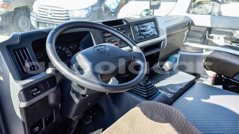 Big with watermark toyota coaster bengo province import dubai 7598