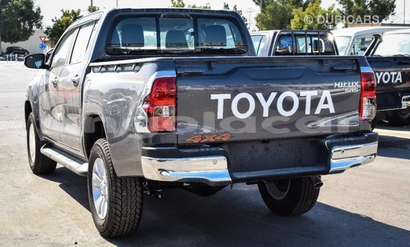 Buy Import Toyota Hilux Other Car in Import - Dubai in Bengo Province Buy Import Toyota Hilux Other Car in Import - Dubai in Bengo Province