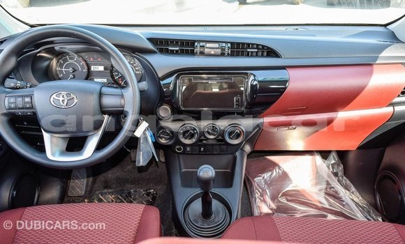 Buy Import Toyota Hilux White Car in Import - Dubai in Bengo Province Buy Import Toyota Hilux White Car in Import - Dubai in Bengo Province