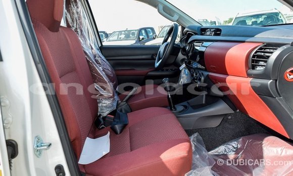 Buy Import Toyota Hilux White Car in Import - Dubai in Bengo Province Buy Import Toyota Hilux White Car in Import - Dubai in Bengo Province