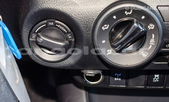 Buy Import Toyota Hilux White Car in Import - Dubai in Bengo Province Buy Import Toyota Hilux White Car in Import - Dubai in Bengo Province