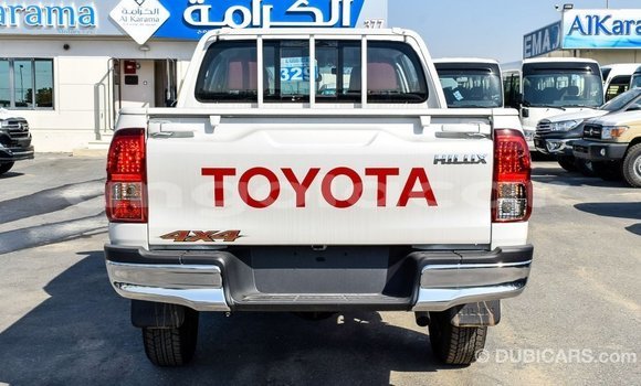 Buy Import Toyota Hilux White Car in Import - Dubai in Bengo Province Buy Import Toyota Hilux White Car in Import - Dubai in Bengo Province