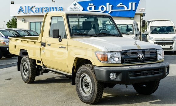 Comprar Importar Toyota Land Cruiser Bege Carro em Import - Dubai em Bengo Province Comprar Importar Toyota Land Cruiser Bege Carro em Import - Dubai em Bengo Province
