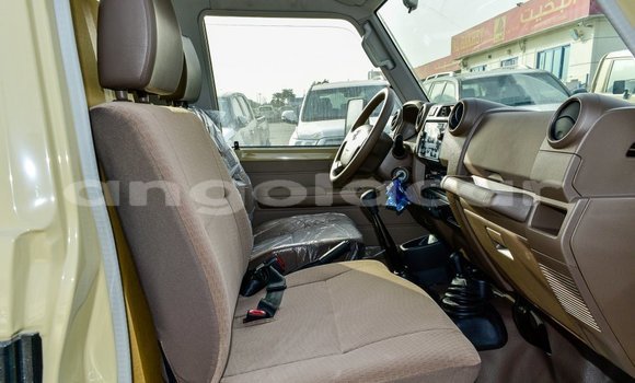 Comprar Importar Toyota Land Cruiser Bege Carro em Import - Dubai em Bengo Province Comprar Importar Toyota Land Cruiser Bege Carro em Import - Dubai em Bengo Province