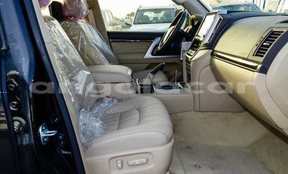 Buy Import Toyota Land Cruiser Black Car in Import - Dubai in Bengo Province Buy Import Toyota Land Cruiser Black Car in Import - Dubai in Bengo Province