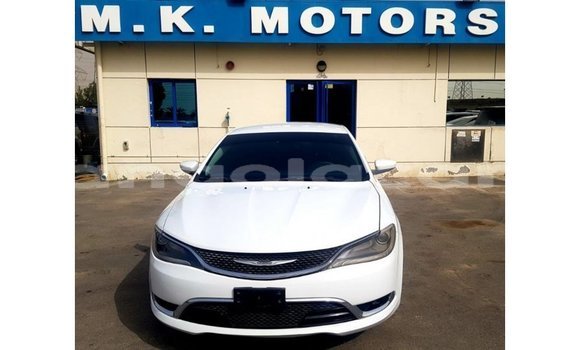 Acheter Import Voiture Chrysler 200 Blanc à Import - Dubai, Province de Bengo