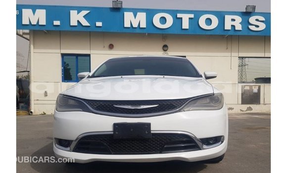 Comprar Importar Chrysler 200 Branco Carro em Import - Dubai em Bengo Province Comprar Importar Chrysler 200 Branco Carro em Import - Dubai em Bengo Province