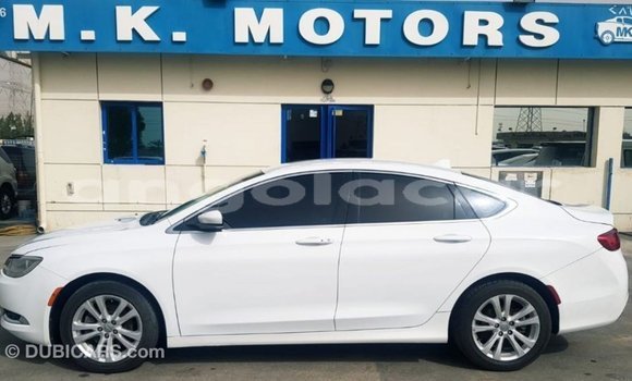 Comprar Importar Chrysler 200 Branco Carro em Import - Dubai em Bengo Province Comprar Importar Chrysler 200 Branco Carro em Import - Dubai em Bengo Province