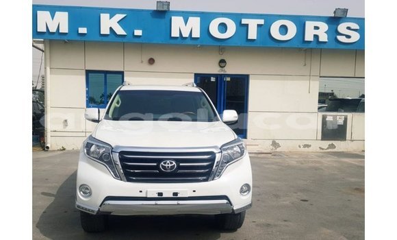 Comprar Importar Toyota Land Cruiser Branco Carro em Import - Dubai em Bengo Province Comprar Importar Toyota Land Cruiser Branco Carro em Import - Dubai em Bengo Province