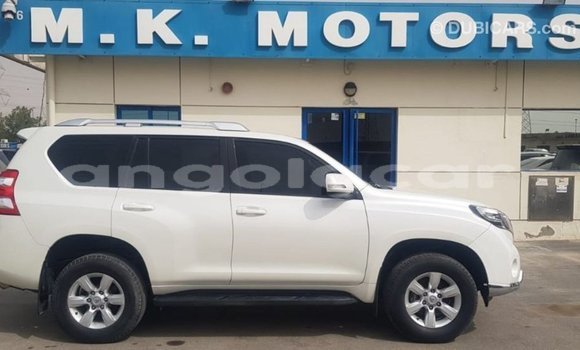 Comprar Importar Toyota Land Cruiser Branco Carro em Import - Dubai em Bengo Province Comprar Importar Toyota Land Cruiser Branco Carro em Import - Dubai em Bengo Province