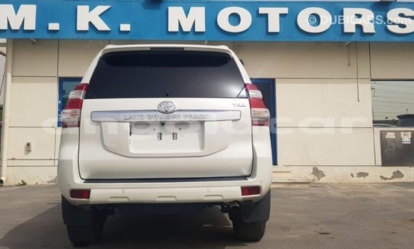 Comprar Importar Toyota Land Cruiser Branco Carro em Import - Dubai em Bengo Province Comprar Importar Toyota Land Cruiser Branco Carro em Import - Dubai em Bengo Province