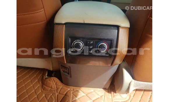 Comprar Importar Toyota Land Cruiser Branco Carro em Import - Dubai em Bengo Province Comprar Importar Toyota Land Cruiser Branco Carro em Import - Dubai em Bengo Province