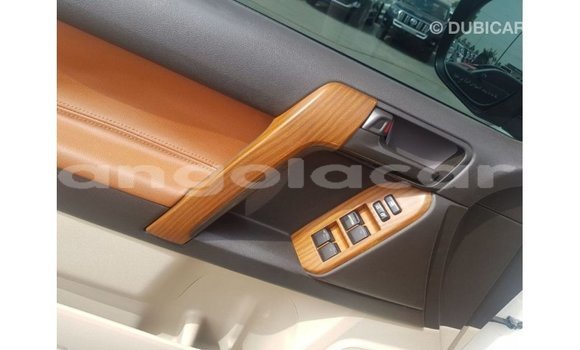 Comprar Importar Toyota Land Cruiser Branco Carro em Import - Dubai em Bengo Province Comprar Importar Toyota Land Cruiser Branco Carro em Import - Dubai em Bengo Province