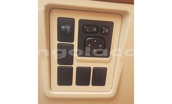 Comprar Importar Toyota Land Cruiser Branco Carro em Import - Dubai em Bengo Province Comprar Importar Toyota Land Cruiser Branco Carro em Import - Dubai em Bengo Province