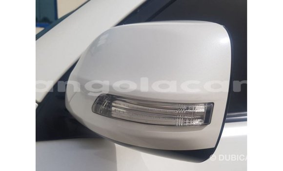 Comprar Importar Toyota Land Cruiser Branco Carro em Import - Dubai em Bengo Province Comprar Importar Toyota Land Cruiser Branco Carro em Import - Dubai em Bengo Province
