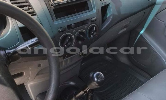 Comprar Usado Toyota Hilux Prata Carro em Luanda em Luanda Province Comprar Usado Toyota Hilux Prata Carro em Luanda em Luanda Province