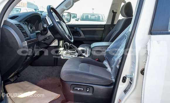 Buy Import Toyota Land Cruiser White Car in Import - Dubai in Bengo Province Buy Import Toyota Land Cruiser White Car in Import - Dubai in Bengo Province