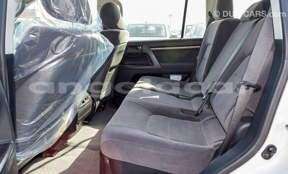 Buy Import Toyota Land Cruiser White Car in Import - Dubai in Bengo Province Buy Import Toyota Land Cruiser White Car in Import - Dubai in Bengo Province