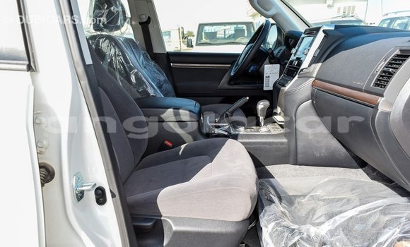 Buy Import Toyota Land Cruiser White Car in Import - Dubai in Bengo Province Buy Import Toyota Land Cruiser White Car in Import - Dubai in Bengo Province