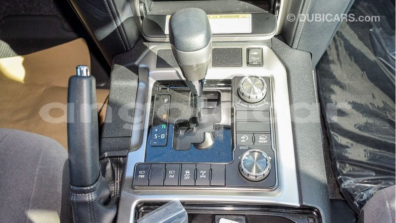 Big with watermark toyota land cruiser bengo province import dubai 7618