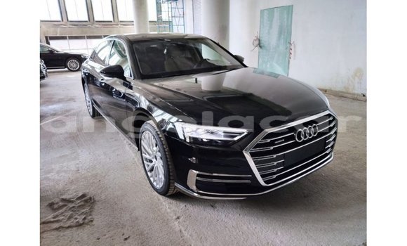 Acheter Import Voiture Audi A8 Noir à Import - Dubai, Province de Bengo