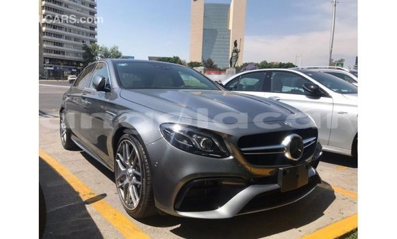 Comprar Importar Mercedes-Benz 190 Outro Carro em Import - Dubai em Bengo Province Comprar Importar Mercedes-Benz 190 Outro Carro em Import - Dubai em Bengo Province