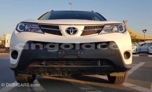 Comprar Importar Toyota RAV4 Branco Carro em Import - Dubai em Bengo Province Comprar Importar Toyota RAV4 Branco Carro em Import - Dubai em Bengo Province