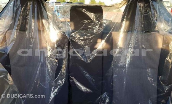 Comprar Importar Toyota RAV4 Branco Carro em Import - Dubai em Bengo Province Comprar Importar Toyota RAV4 Branco Carro em Import - Dubai em Bengo Province