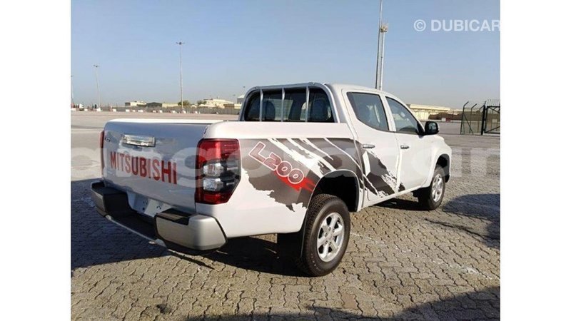 Big with watermark mitsubishi l200 bengo province import dubai 7682