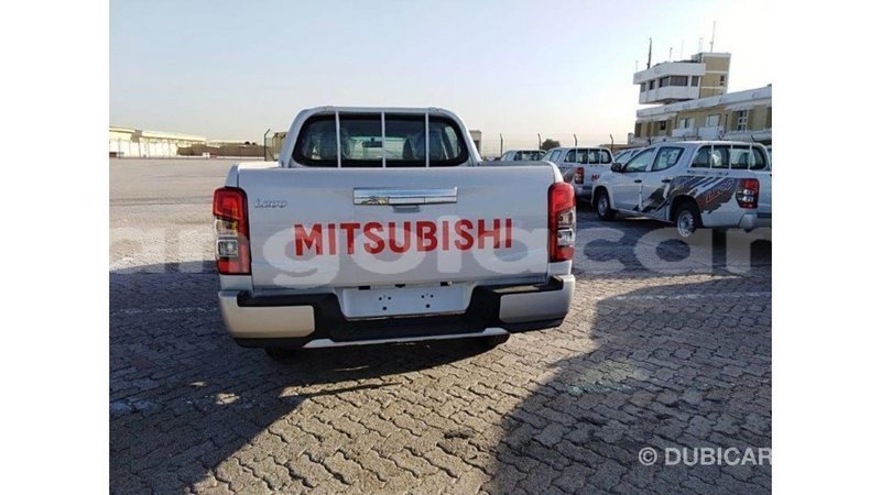 Big with watermark mitsubishi l200 bengo province import dubai 7682