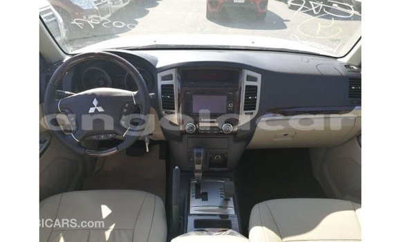 Comprar Importar Mitsubishi Pajero Branco Carro em Import - Dubai em Bengo Province Comprar Importar Mitsubishi Pajero Branco Carro em Import - Dubai em Bengo Province