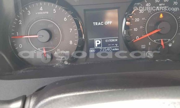 Comprar Importar Toyota Sienna Branco Carro em Import - Dubai em Bengo Province Comprar Importar Toyota Sienna Branco Carro em Import - Dubai em Bengo Province