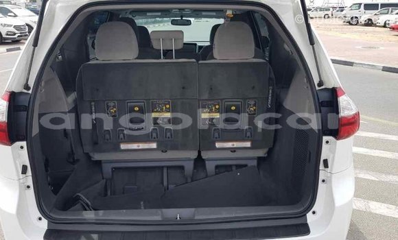 Comprar Importar Toyota Sienna Branco Carro em Import - Dubai em Bengo Province Comprar Importar Toyota Sienna Branco Carro em Import - Dubai em Bengo Province