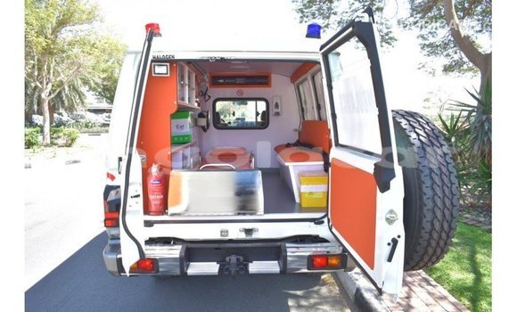 Buy Import Toyota Land Cruiser White Car in Import - Dubai in Bengo Province Buy Import Toyota Land Cruiser White Car in Import - Dubai in Bengo Province