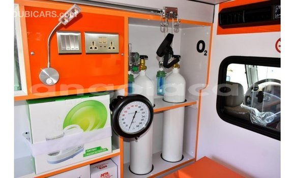 Buy Import Toyota Land Cruiser White Car in Import - Dubai in Bengo Province Buy Import Toyota Land Cruiser White Car in Import - Dubai in Bengo Province